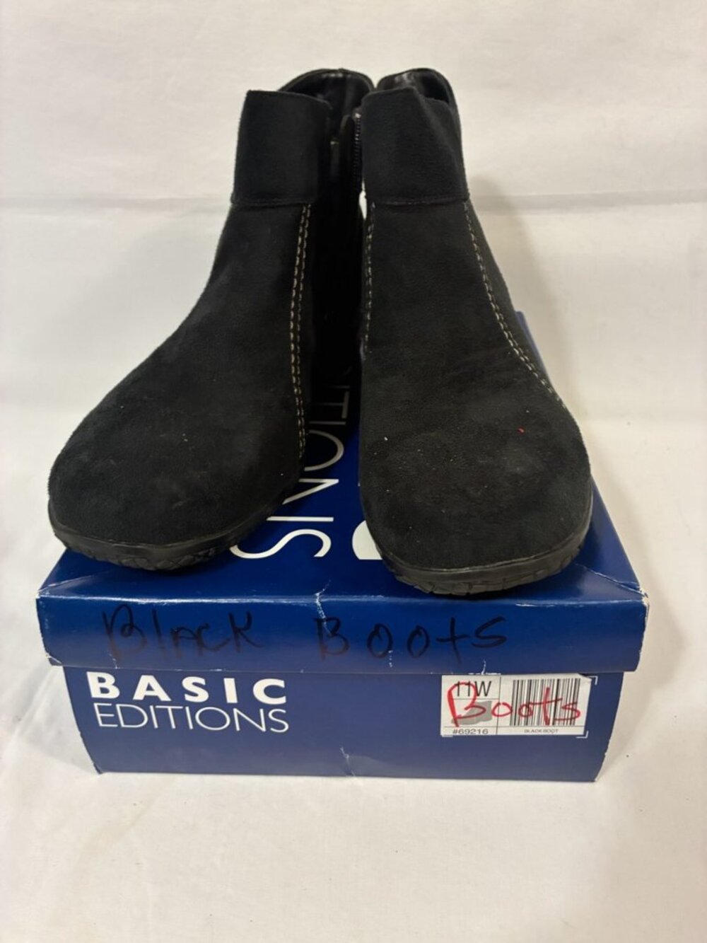 Basic Editions Black Faux Suede Ankle Booties Side Zip Wide Width Size 11 W
